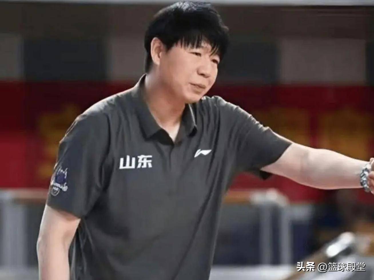 Kaiyun开云中国官网-包含清晨突围战来临，山东男篮围绕欧超杯状态回暖，态度坚定，临场指挥获称赞的词条