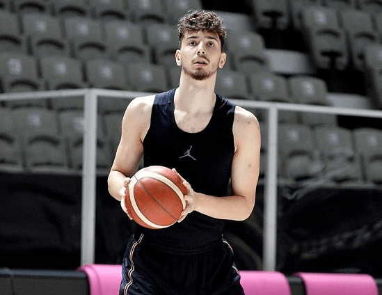 开云网页版中国官网-瓦伦西亚球员对中国的看法