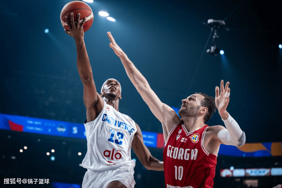 风云突变！埃因霍温转会期造点机会；欧篮联版图或变；压力陡增；资深球员宣示担当的简单介绍